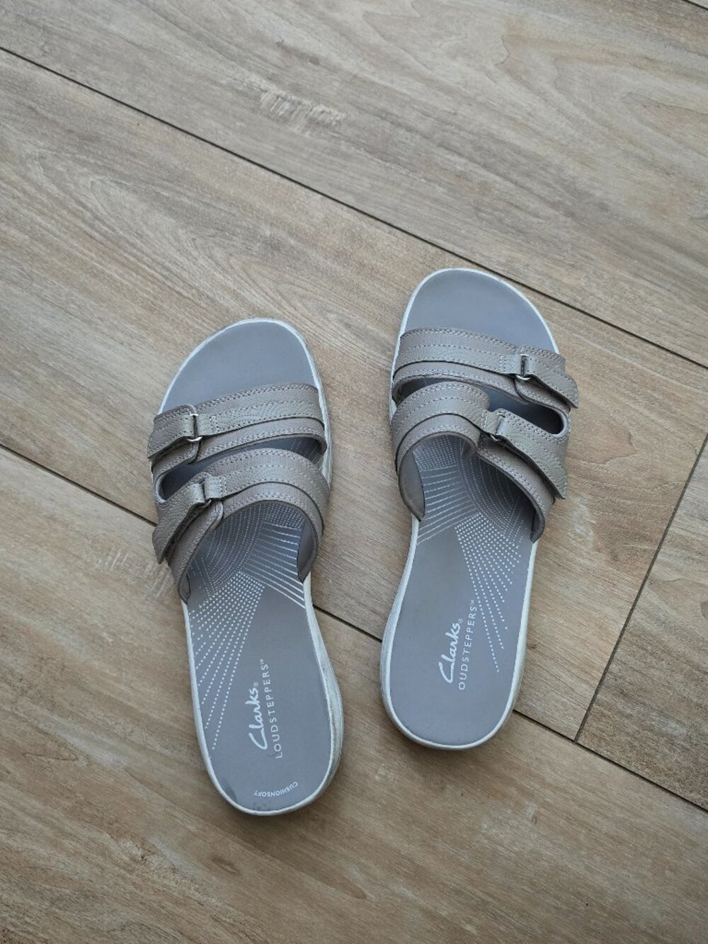 Clarks Women's Breeze Piper Taupe, Size 9 M EUC